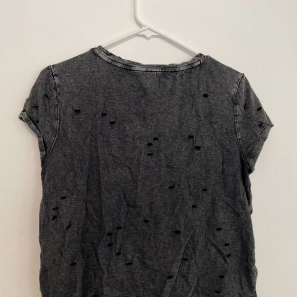 AMERICAN EAGLE Destroyed Pocket T-Shirt Black Ripped Rips Short Sleeve Crop Top - Picture 9 of 10